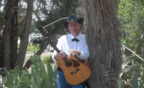 Singer Songwriter, #RealCountry Mama Used To Sing  https://t.co/jqRKcahX60
@GeorgeStrait @Merlehaggard #studio #singlerelease #Nashville #international #vocal