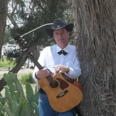Profile Picture of Michael Ray Robinson (@MichaelRay1Man) on Twitter