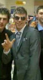 Registered badman and all round cool guy.... [°_°] I shuffle everyday