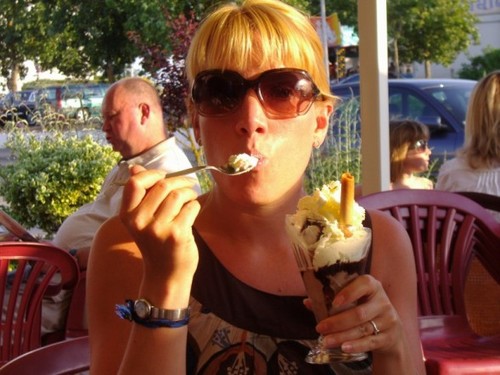 KimiShimmy's profile picture. enthusiastic forgetful tea-loving mother of 1