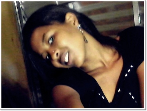 sou alegre, extrovertidaa..