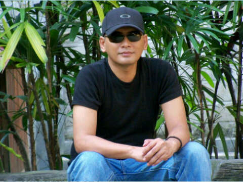 BambangKRiyadi's profile picture. 100% Indonesia;