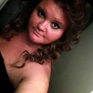 Rumnee_93's profile picture. 