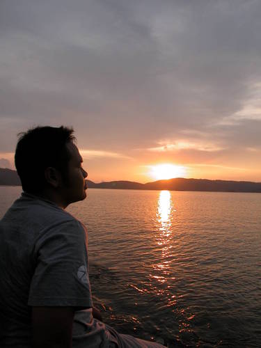 ValieP's profile picture. a man who still searching purpose of his never ending life drama.