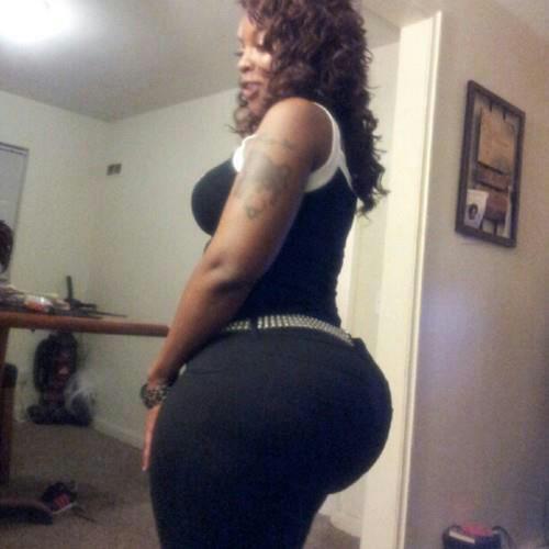 Thick, beautiful, mother grandmother and multi business owner as well as SINGLE from St. Louis, Mo. Currently residing in Phoenix Az. Again Thick & beautiful,