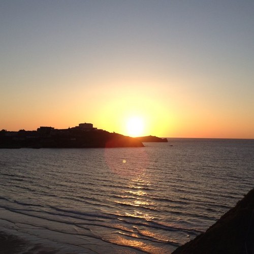 TracyBadGirl's profile picture. Are you looking for a quick or long chat with a male or female? Then chat to us, we can talk about pretty much everything!