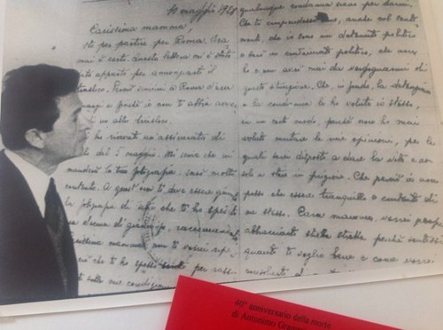 AntonioCalledda's profile picture. Il vecchio mondo sta morendo.Quello nuovo tarda a comparire. E in questo chiaroscuro nascono i mostri. A. G.