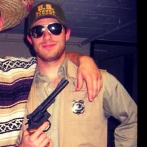 DaddyDfor3's profile picture. It puts the lotion on the skin.