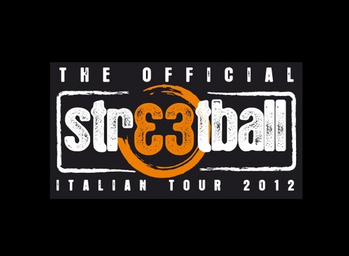 Semplice e divertente da giocare, Streetball 3x3 è il format del basket estivo ed è giocato sui campi di tutto il mondo.