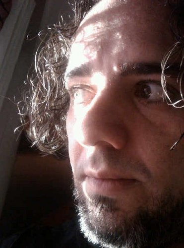 Me gusta hacer fotos, me gusta juntar letras, me gusta la tecnología, me gustas tú.