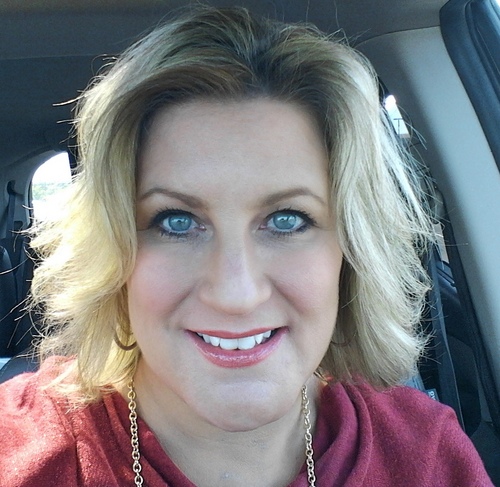 MakeoversbyMary's profile picture. Professional Makeup artist, Skin Care Specialist and Color Consultant for the past 20 years!