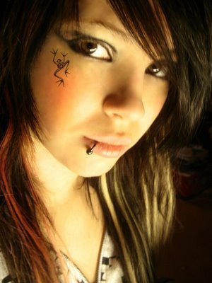 #TeamVain #TeamModest #TeamAthletic #TeamPiercings #TeamTats