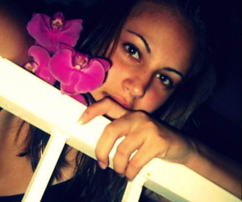 vel_vivi's profile picture. 