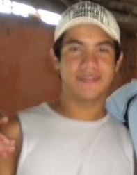 17 anos #Solteiro Estudante do Ensino Médio @PRE_KITOS_2012 do @CNSCnc