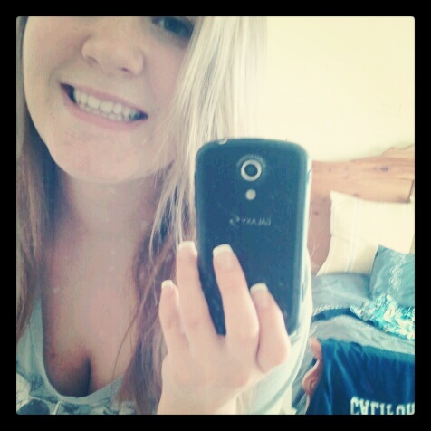 mlc2345's profile picture. outgoing.23. I go to college. I work hard for my money. I follow back :)