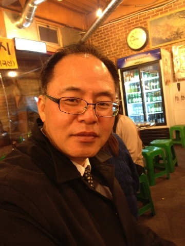 trigger2012's profile picture. '사랑'하고 '서로' 아끼며 '함께' 살아가자! 게처럼 꽉 물고 놓지 않으려는 마음을, 게 발처럼 뚝뚝 끊어버리고 마음없이 살고싶다. 정치인에 앞서 인간 손학규님를 존경합니다.