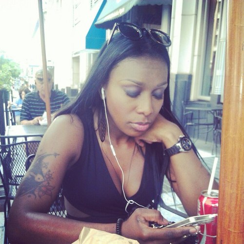 StylishTia's profile picture. Makeup artist, hairstylist and fashion consultant. Im an artist and I am sensitive about my shit. - Erykah Badu