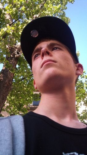 AlvariyoVerikas's profile picture. 