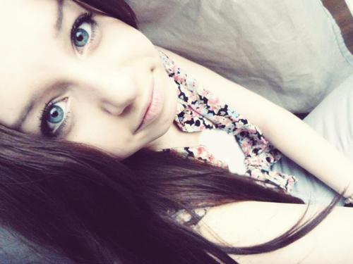 PliesLaura's profile picture. Sou mais feliz do que quem fala de mim. : } #TeamFollowBack #Follow4Follow #BancoDeSeguidores #FollowSeguro  #InstantFollow #Sougofollow #Sigo #Shoutout #TFB