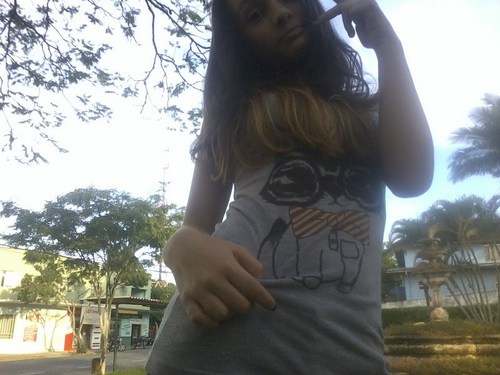 Sou a Morena de pontas loiras no cabelo ;D