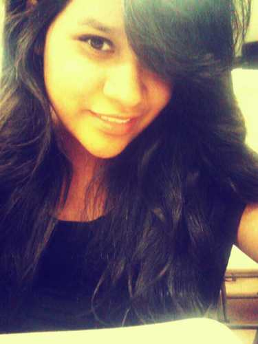 Denitsa_Nunez's profile picture. I love singing really loud even if I don't necessarily know the words :)