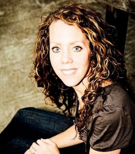 Child of God, mom of 3, wife of Mark, wannabe runner, loves teens, pro at wiping runny noses.
