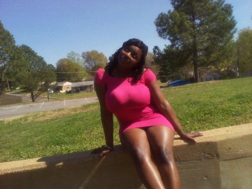 Dat_Dam_Rosalyn's profile picture. 