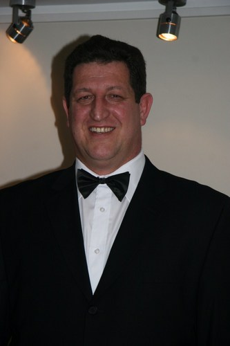 National Project Manager @ Life Healthcare. Studied Architecture and Architectural Management. I am a golf and rugby nut!