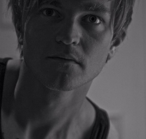 Hellomejtis's profile picture. Vocalist and guitarist of Hello Gorgeous and Individen & Kungarna. 
@gorgeousband @individen