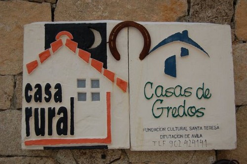 CasasdeGredos's profile picture. Casas de Gredos te ofrece más de 300 alojamientos rurales, donde disfrutar de turismo activo, gastronomico y espectaculares parajes.

http://t.co/UQWrEsl9ba
