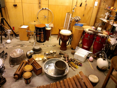 AsovivaPercs's profile picture. 高橋結子×朝倉真司×中北裕子によるパーカッショントリオ・Asoviva!
7月11日（水）代官山・晴れたら空に豆まいてにてワンマンライブ！
http://t.co/RkmtPlrehN