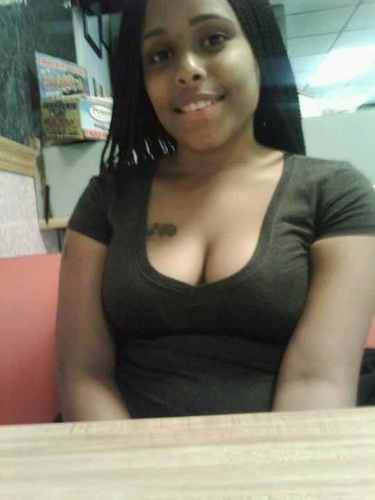Click Follow Don't Just Stare! Leo 8_10_92 (20) Pretty, Single, F.O.E, Cool As Shit &' Fun To Be Around #Chester610, #Eagles, #Lightskin, #Sixers, #IGetHigh