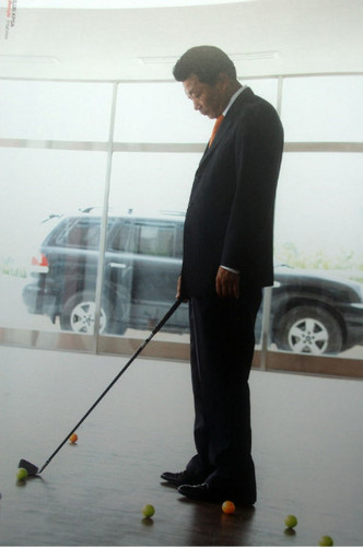 volvik_ceo's profile picture. 안녕하세요? 우리나라 칼라 골프공의 선두주자 주식회사 볼빅을 대표하고 있는 문경안 회장입니다. 여러분들과 자유로운 대화를 나누고싶습니다. 언제든지 연락하세요, 성심껏 답변 드리겠습니다.