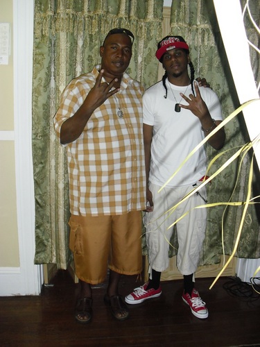 The names mally, or u can call me scrap ima triple threat nigga, i rap, box, and sing my goal in life is to be successful and amazing. lol ima beast!!!