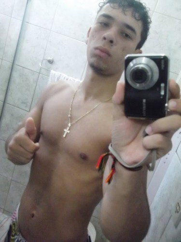 Todo Paraiso Precisa De Um Inferno Ψ Malandrão Eu ? Jámais , Ninguem é Bobo Se Quer Guerra Terá Se Quer Paz Quero Em Drobo ♪♪♪