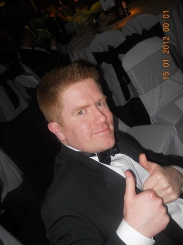 New To twitter but here to entertainand  armed with a simple plan to unite the twitter world and make you smile  come say hi... and i follow back