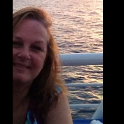 Lisaluvslaguna's profile picture. ~✨God first~Married, kids,doggiesI love the beach☀️ :)