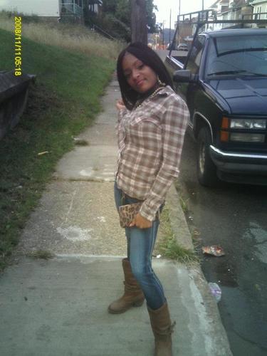 Unreal_Mopey's profile picture. #ProudMommy #Mommy2Be #UnrealBad #LuvUSavannah IM NOT A PERFECT WOMEN I JUST TRY TO REACH FOR MY GOALS #RwgDutch