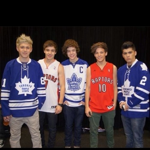 Im A BIG #Directioner i love @OneDirection 3