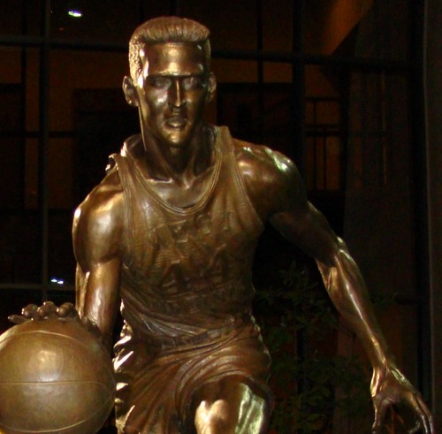 Jerry West Statue