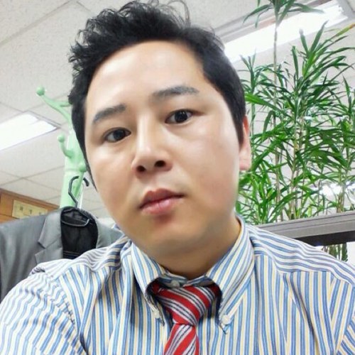 [TEN(10) GO Marketer]
-먹고 놀고 보고 듣고 쓰고 읽고 찍고 걷고 사고 팔고-
하는 것을 업으로 삼고 있는 아이디어 홍보 마케팅 기획남
