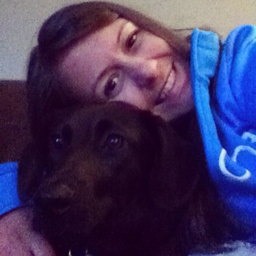 YennyEust's profile picture. 