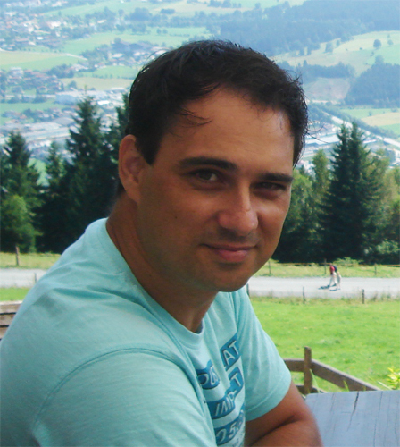 UEFAcomPedroG's profile picture. Repórter http://t.co/njsnsMoV (as minhas opiniões são pessoais e não reflectem a visão do http://t.co/njsnsMoV)