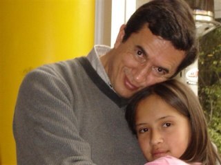 RaulRoEs's profile picture. Abogado con sede en Bogotá; especialista en derecho comercial y administrativo.