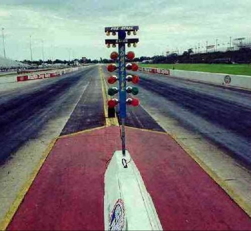 Swagdragtweets's profile picture. tweeting everything drag racing... follow if are a racer or just love racing... #dragracing