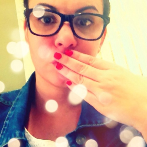 mdani_r's profile picture. Autora do blog de moda Miscelanium Fashion, Produtora de moda, jornalista freelancer para geração de conteúdo de moda para sites/blogs