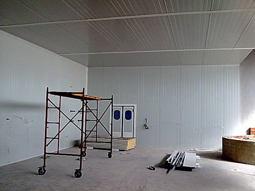 MONTAJE DE CAMARAS FRIGORIFICAS,Y MANTENIMIENTOS DE INSTALACIONES FRIGORIFICAS,PASENOS SU MEJOR OFERTA Y NOSOTROS LA MEJORAMOS. aislevant@gmail.com
