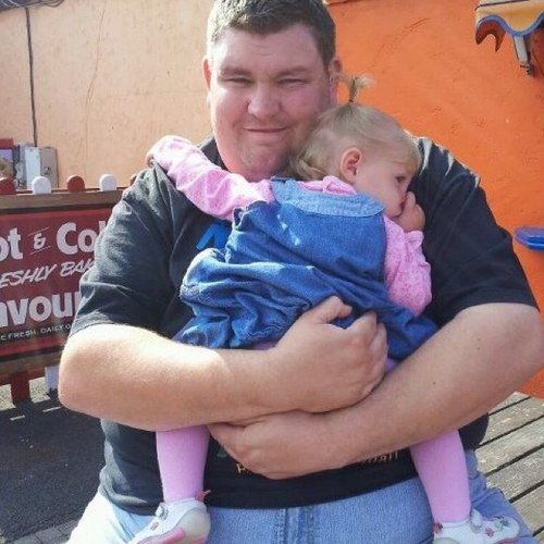 squidge_lufc's profile picture. season ticket holder at leeds utd, enjoy footie and mostly sports! enjoy spending tym with my friends!!!!! KEEP THE FAITH MOT