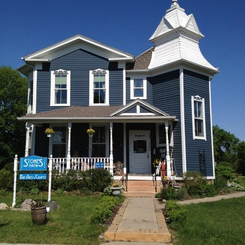 StonesThrowArts's profile picture. Southern Minnesota's Premier Gallery - Stones Throw Gallery is home to original art from over 100 regional artists and The Goldsmith custom gold jewelry.