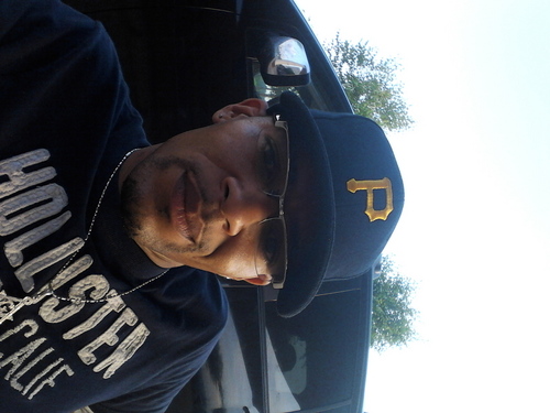 miqui32's profile picture. Highsidin & $staking